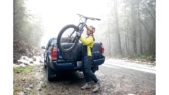 Dakine Pickup DLX Curve Pads -Deals Aqua Kayaks Store opplanet dakine pickup dlx curve pad black small d 100 5161 001 sl av 1